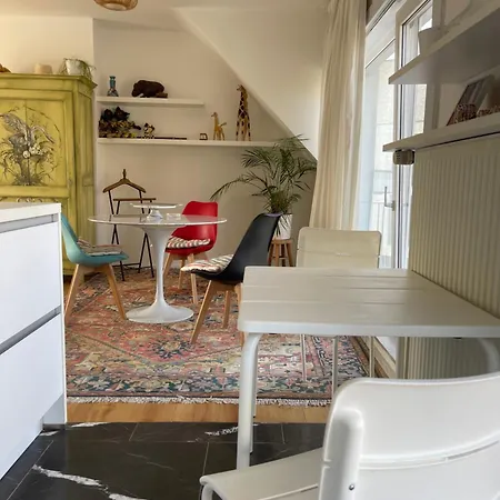 Apartment Guesthouse Poppies, Terras, Free Parking Ostend