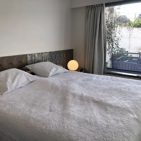 Poppies, Terras, Free Parking Apartment