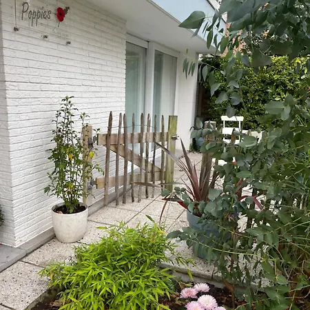 Guesthouse Poppies, Terras, Free Parking Apartment *
